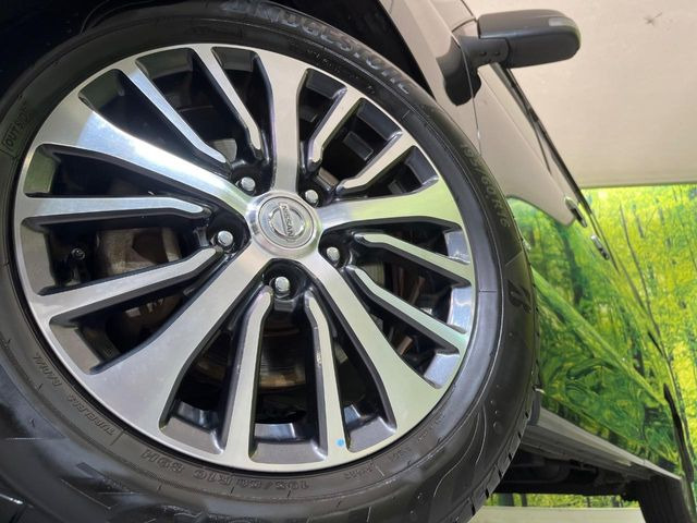 �y����16�C���`�A���~�z�C�[���z�O�ςɃ}�b�`���������A���~�z�C�[���𑕒����Ă���܂��B�e��ЊO�A���~�z�C�[����A�X�^�b�h���X�^�C�����戵�����Ă���܂��B���񂲑��k����������