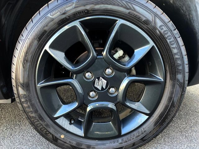 �������A���~!�������������ă��f���ʂɃf�U�C������Ă��܂��B�������S����K�ɍ������ʂ𔭊�����u�z�C�[���R�[�e�B���O�v�̎{�H����t��!���C�y�ɒS���c�Ƃ܂ł����k���������B