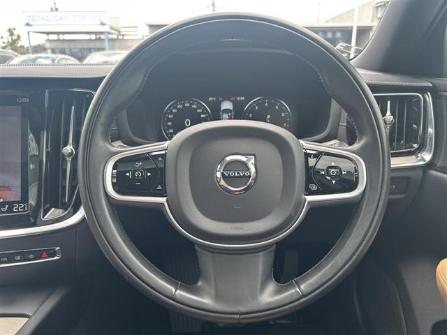 V60T5 インスクリプション