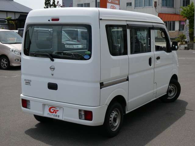 NV100クリッパーDX 5AGS車
