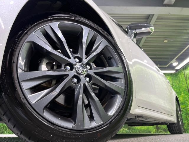 �y����17�C���`�A���~�z�C�[���z�O�ςɃ}�b�`���������A���~�z�C�[���𑕒����Ă���܂��B�e��ЊO�A���~�z�C�[����A�X�^�b�h���X�^�C�����戵�����Ă���܂��B���񂲑��k����������