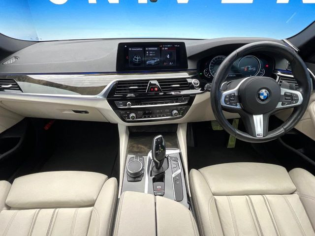 5シリーズセダン530i Mスポーツ