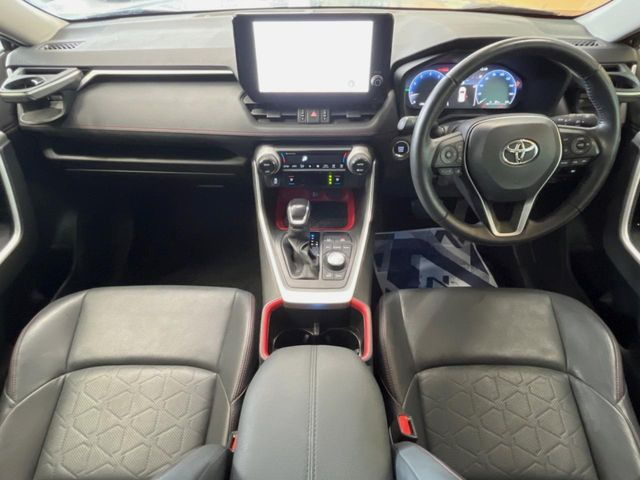 RAV42.0 アドベンチャー オフロードパッケージ II 4WD