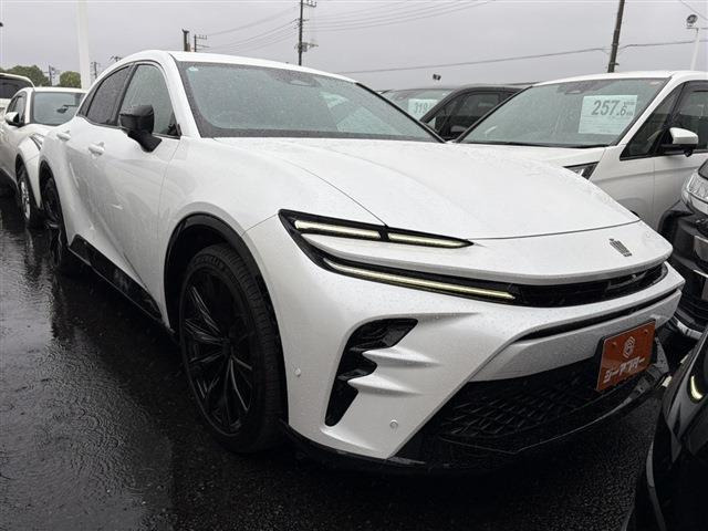 クラウンスポーツ2.5 Z E-Four 4WD