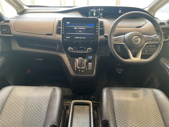 セレナ1.2 e-POWER ハイウェイスターV
