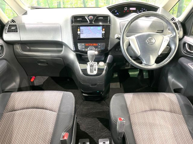 セレナ2.0 ハイウェイスター S-HYBRID アドバンスドセーフティパッケージ