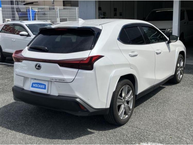 UX250h グレイスフル エクスプローラー 4WD