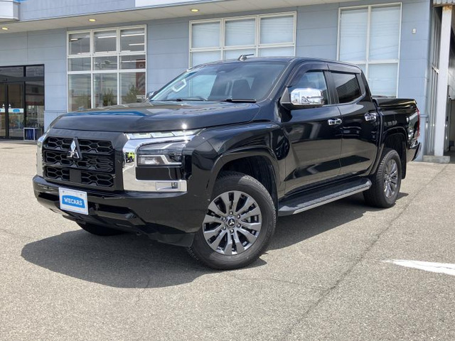 トライトン2.4 GLS ディーゼル 4WD