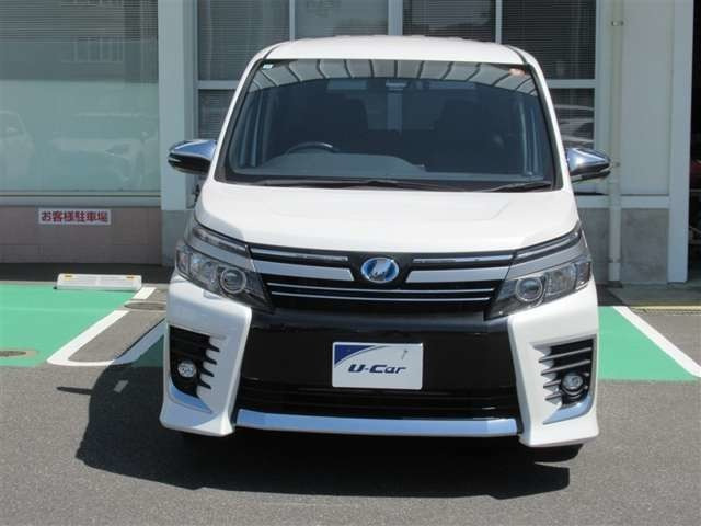ヴォクシー1.8 ハイブリッド ZS 煌II
