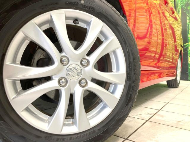 �y����15�C���`�A���~�z�C�[���z�O�ςɃ}�b�`���������A���~�z�C�[���𑕒����Ă���܂��B�e��ЊO�A���~�z�C�[����A�X�^�b�h���X�^�C�����戵�����Ă���܂��B���񂲑��k����������