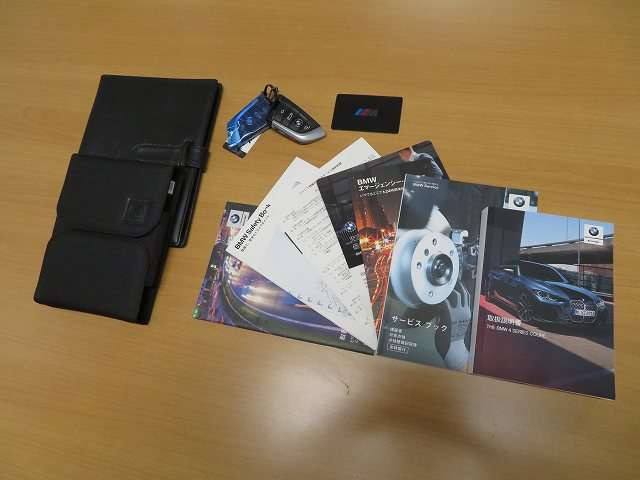 4シリーズクーペM440i xドライブ 4WD