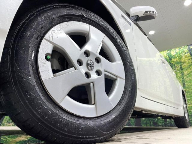 �y����15�C���`�A���~�z�C�[���z�O�ςɃ}�b�`���������A���~�z�C�[���𑕒����Ă���܂��B�e��ЊO�A���~�z�C�[����A�X�^�b�h���X�^�C�����戵�����Ă���܂��B���񂲑��k����������