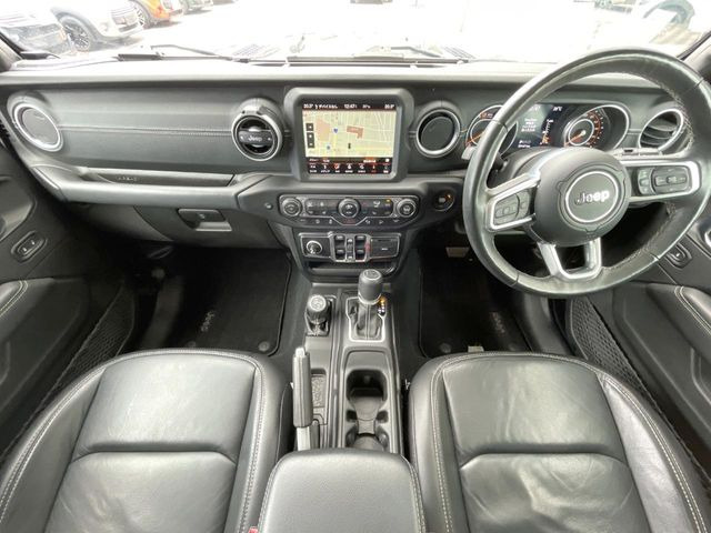 ラングラーアンリミテッド サハラ 4WD