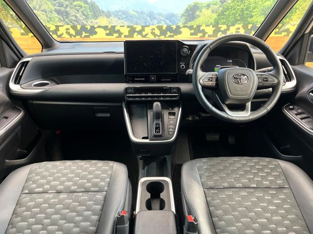 ヴォクシー1.8 ハイブリッド S-Z