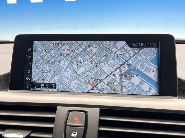 �������i�r:��̊��̂���i�r�́A����������ԓ������o���Ă���܂��B�I�[�f�B�I�@�\���[�����Ă���܂��̂ŁA�^�]�����y���߂܂���