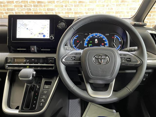 ノア1.8 ハイブリッド S-Z E-Four 4WD