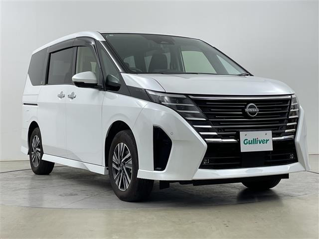 セレナ1.4 e-4ORCE ハイウェイスターV 4WD