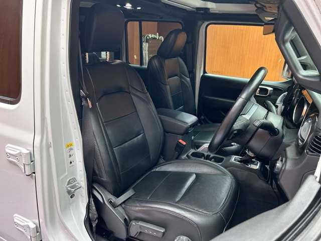 ラングラーアンリミテッド アルティテュード 4WD