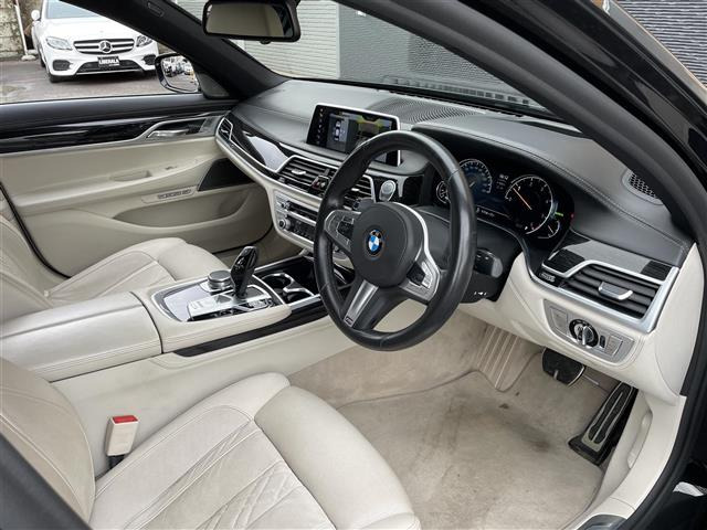 7シリーズ740d xドライブ Mスポーツ 4WD