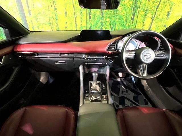 MAZDA3ファストバック1.8 XD バーガンディ セレクション