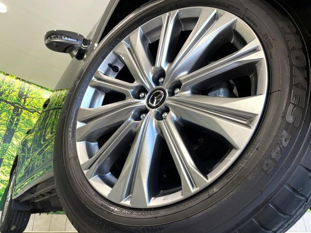 �y����19�C���`�A���~�z�C�[���z�O�ςɃ}�b�`���������A���~�z�C�[���𑕒����Ă���܂��B�e��ЊO�A���~�z�C�[����A�X�^�b�h���X�^�C�����戵�����Ă���܂��B���񂲑��k����������