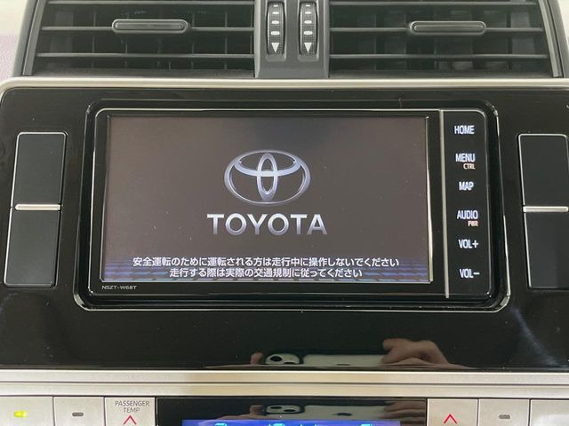 �y�����i�r�z�l�C�̏����i�r�𑕔����Ă���܂��B�i�r�̎g���₷���͂������A�I�[�f�B�I�@�\���[��!�L�����v�◷�s�͂������A�ʋ΂┃�����ȂǕ��i�̃h���C�u���y�����Ȃ�͂���