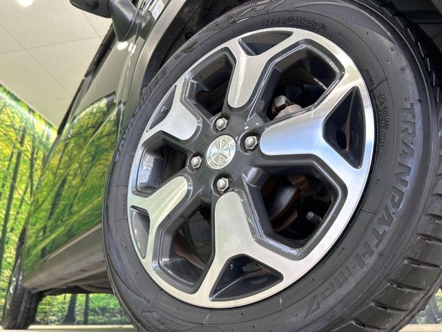 �y����15�C���`�A���~�z�C�[���z�O�ςɃ}�b�`���������A���~�z�C�[���𑕒����Ă���܂��B�e��ЊO�A���~�z�C�[����A�X�^�b�h���X�^�C�����戵�����Ă���܂��B���񂲑��k����������
