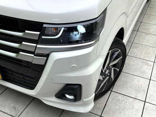 �yLED�w�b�h���C�g�z���V����ԑ��s�����ǍD�Ȏ��E���m�ۂ����S���ĉ^�]�ł��鍂�P�xLED�w�b�h���C�g�𑕔�!�_�����x�������A����d�͂��}�����Ă��܂��B