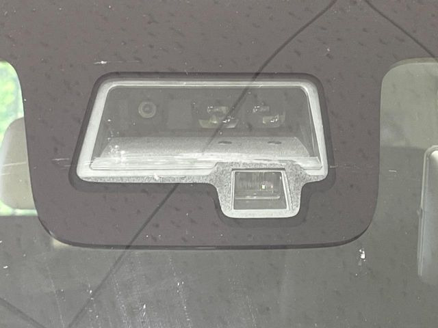 �y�X�Y�L �Z�[�t�e�B�T�|�[�g�z���s���ɑO���̎ԗ�����F�����A�Փ˂������Ȏ��͌x��ƃu���[�L�ŏՓˉ���Ɣ�Q�y�����A�V�X�g�B�����S�Ƀh���C�u�����y���݂��������܂��B