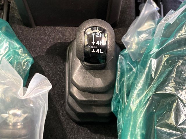 4WD�̂��Ԃł��̂ŁA�ᓹ�ł����S�ł���~��n�n��ɂ��Z�܂��̕��ȊO�ɂ��A�E�B���^�[�X�|�[�c����̕���~��n��֋A�Ȃ����@�������ɂ���������!