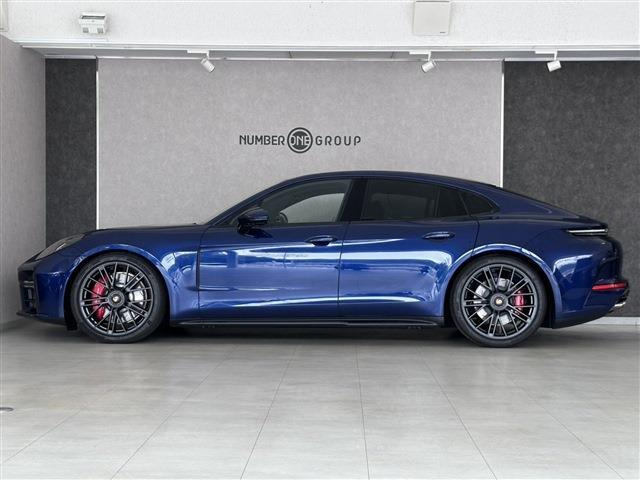 オプション:GTSインテリアパッケージ(カーマインレッド)、プライバシーガラス