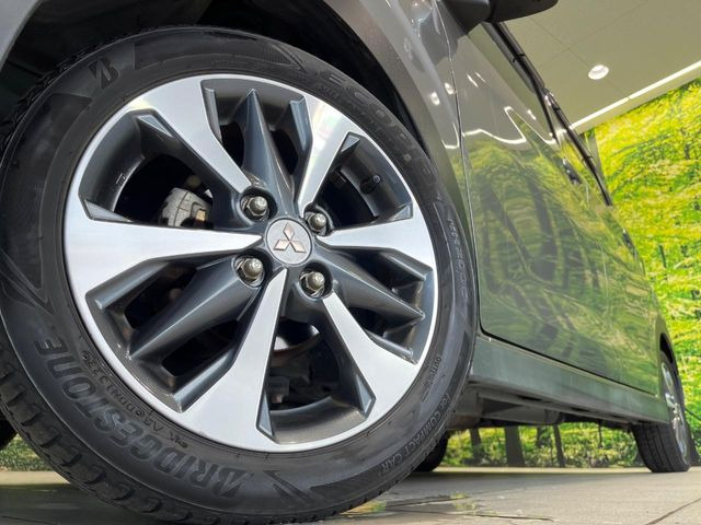 �y����15�C���`�A���~�z�C�[���z�O�ςɃ}�b�`���������A���~�z�C�[���𑕒����Ă���܂��B�e��ЊO�A���~�z�C�[����A�X�^�b�h���X�^�C�����戵�����Ă���܂��B���񂲑��k����������