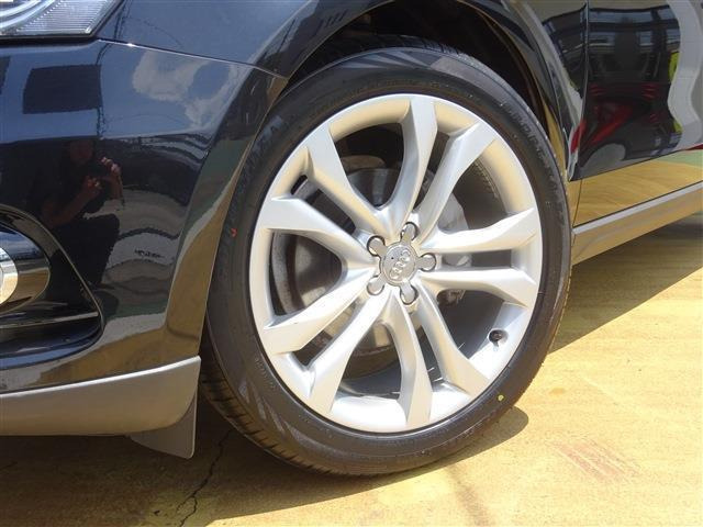 Q52.0 TFSI クワトロ 4WD