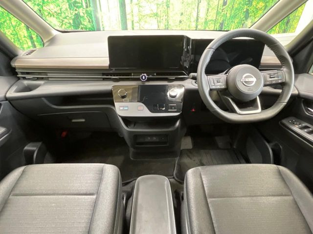 セレナ1.4 e-POWER ハイウェイスターV