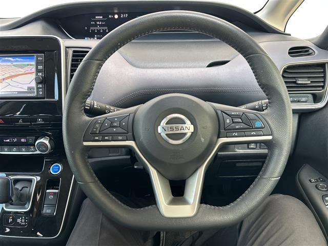 セレナ1.2 e-POWER ハイウェイスターV