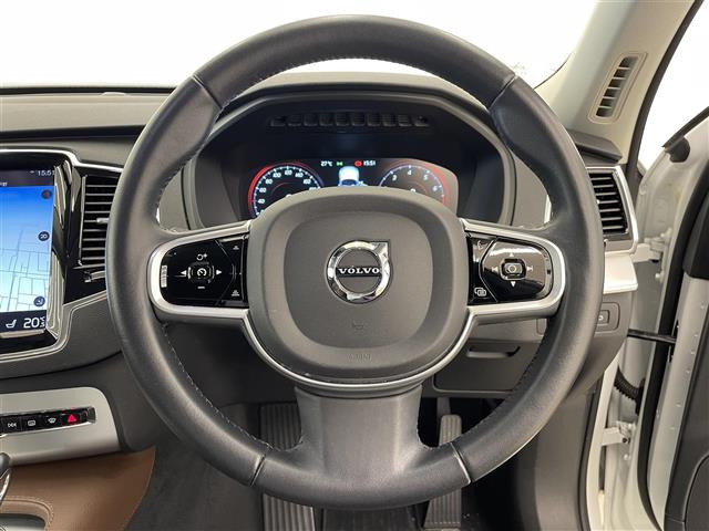 XC90T5 AWD モメンタム 4WD