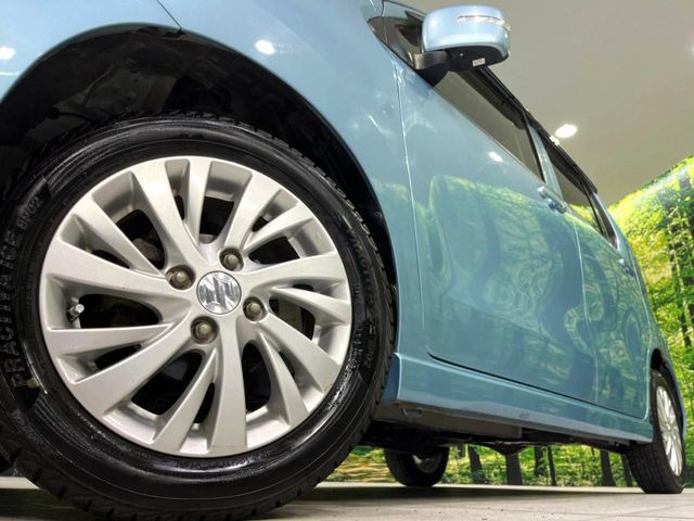 �y����14�C���`�A���~�z�C�[���z�O�ςɃ}�b�`���������A���~�z�C�[���𑕒����Ă���܂��B�e��ЊO�A���~�z�C�[����A�X�^�b�h���X�^�C�����戵�����Ă���܂��B���񂲑��k����������