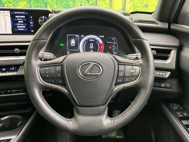 �y�X�e�A�����O�X�C�b�`�z�^�]���A�O������ڐ������炷���ƂȂ��A�I�[�f�B�I���̑��삪�\�ȕ֗��@�\!���S&���K�ȃh���C�u�����o���Ă���܂���