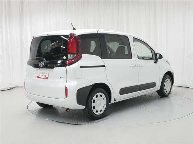 シエンタハイブリッド 1.5 G E-Four 4WD