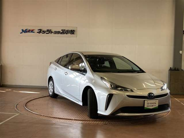 プリウス1.8 S