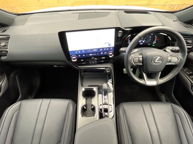 NX350h Fスポーツ
