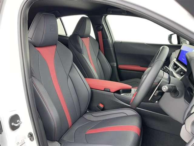UX250h Fスポーツ エモーショナル エクスプローラー