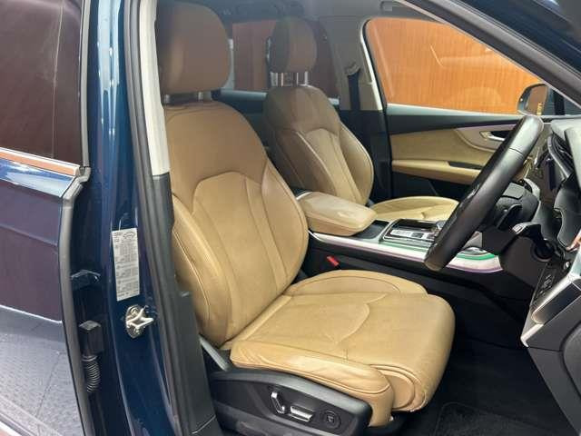 Q755 TFSI クワトロ 4WD