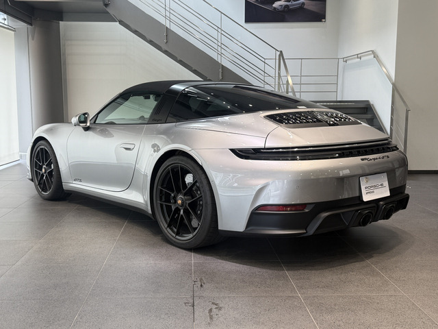 911タルガ4 GTS PDK