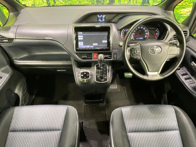 ヴォクシー2.0 ZS