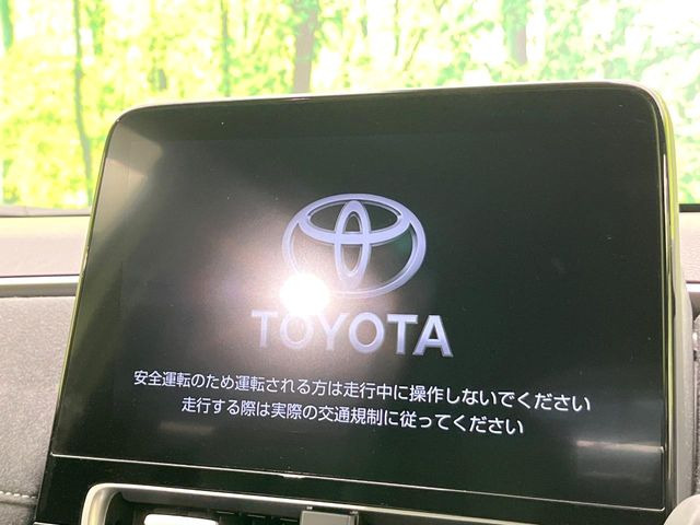 �y10.5�C���` �f�B�X�v���C�I�[�f�B�I�z���ʂ̃f�B�X�v���C��AppleCarPlay��AndroidAuto�����p�\�B�傫�ȉ�ʂŃX�}�z�i�r�A�v���������p���������܂���