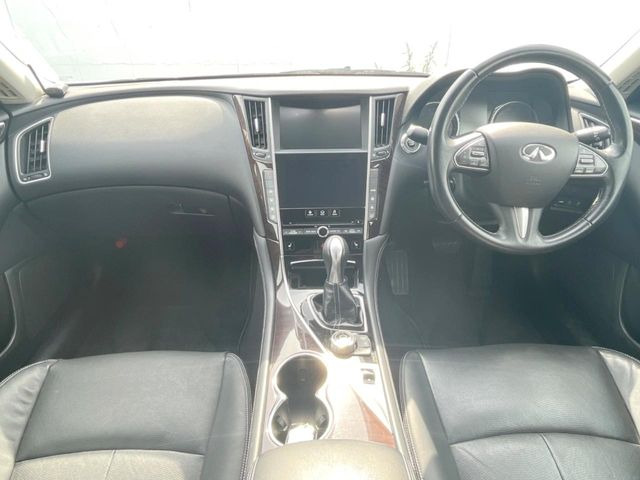 スカイライン3.5 350GT FOUR ハイブリッド タイプP