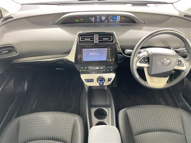 プリウス1.8 S セーフティ プラス