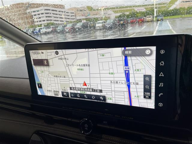 セレナ1.4 e-POWER ハイウェイスターV