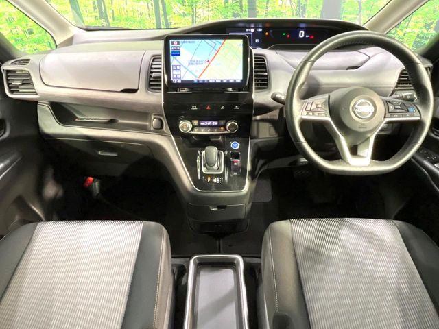 セレナ1.2 e-POWER ハイウェイスターV